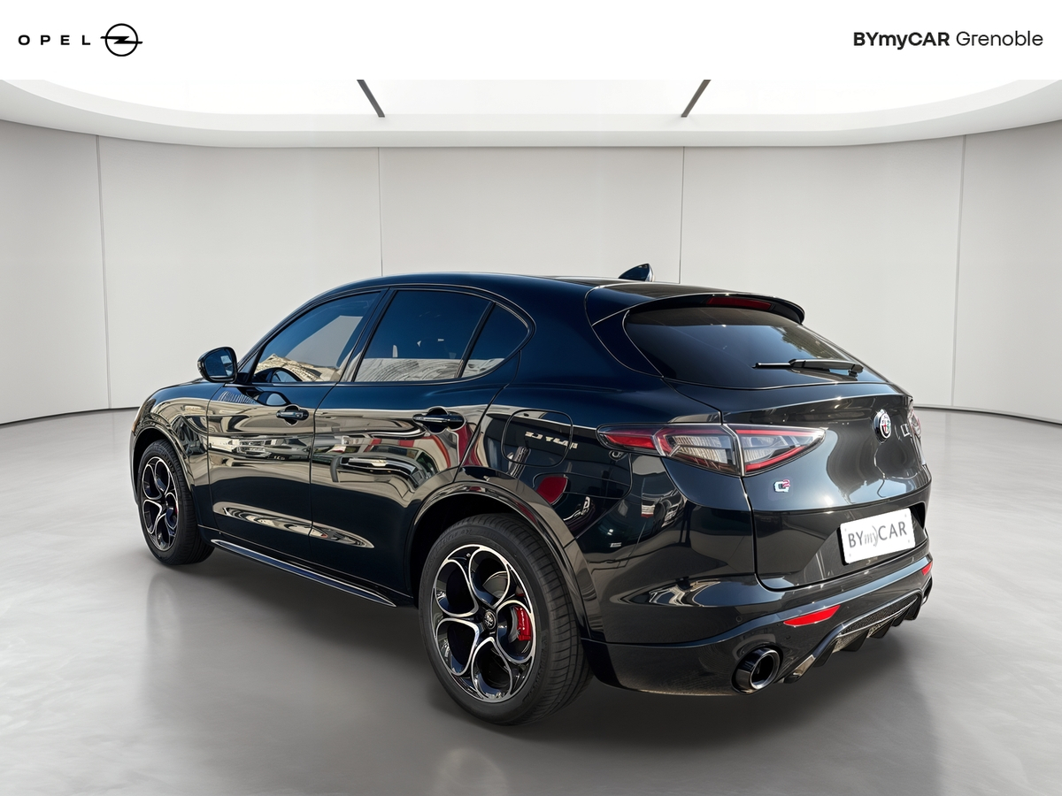 Alfa Romeo Stelvio 2.2 160 ch AT8 — photo 3