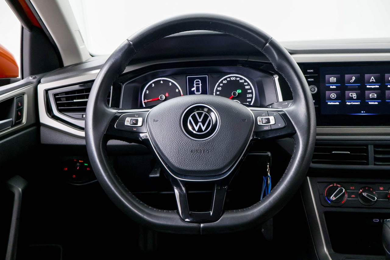 Volkswagen Polo — photo 17
