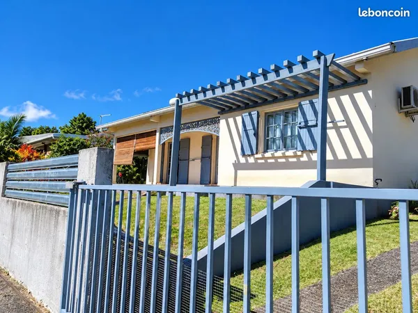 🏡 à louer - maison t4 avec jardin - sainte-marie (97438)
