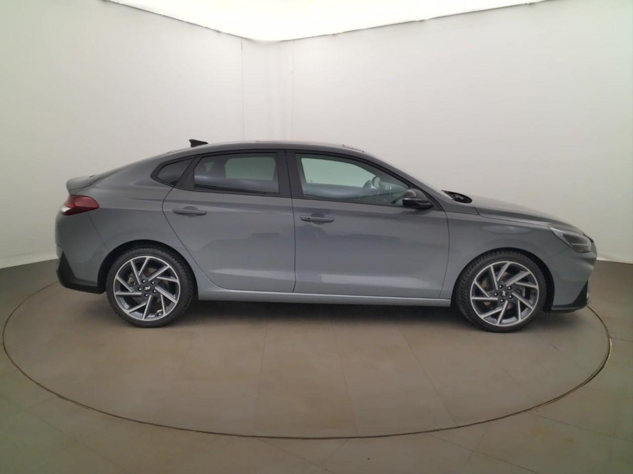 Hyundai I30 fastback 1.5 t-gdi 160 dct-7 hybrid 48v n line — photo 6