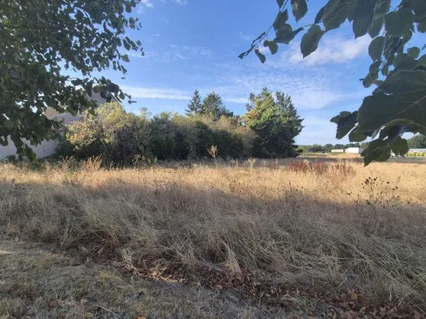 Terrain 1562 m²