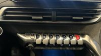 Peugeot 3008 HYBRID 225ch Allure Pack e-EAT8 — photo 26