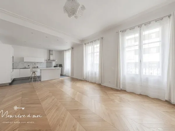 Appartement familial de 5 pièces de 101m2 lumineux et en par