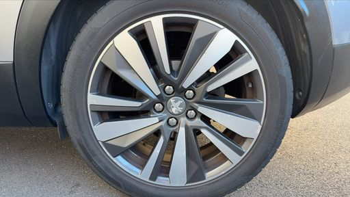 Peugeot 3008 1.2 PureTech 130 EAT8 - Allure – 2017 – 150212 km – Essence – Boîte Automatique — photo 5