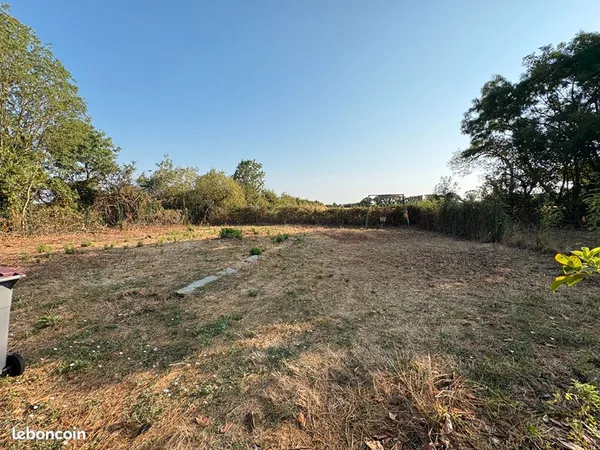 Terrain 325 m² SAINTE SOULLE