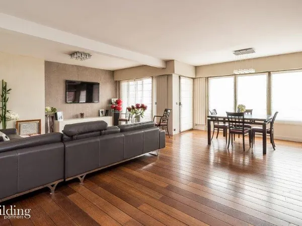 À vendre - Levallois-Perret Île de la Jatte - Appartement 4 pièces avec terrasse et vue Seine de 113