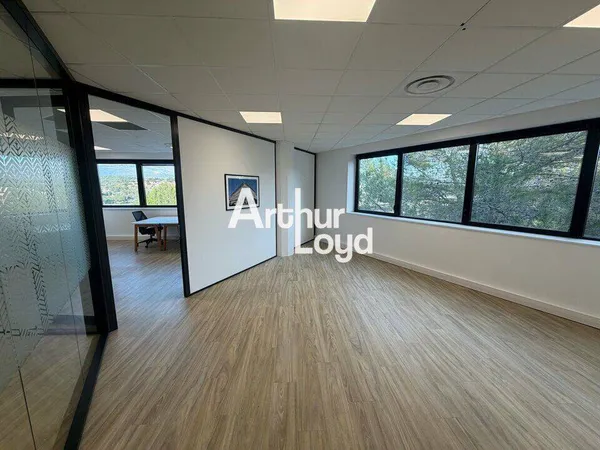 Bureaux 425 m²