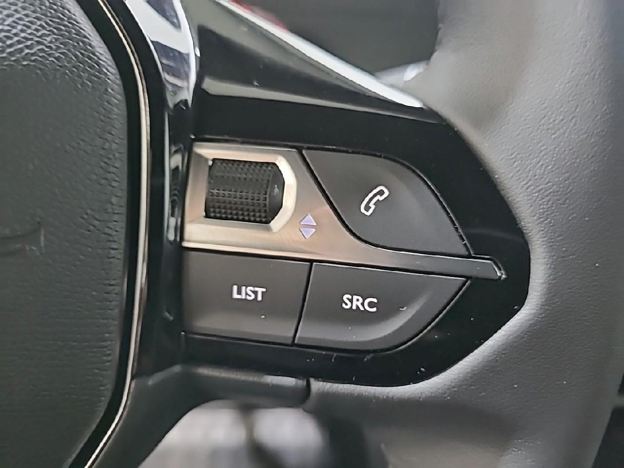 Peugeot 2008 100 s&s bvm6 style — photo 19