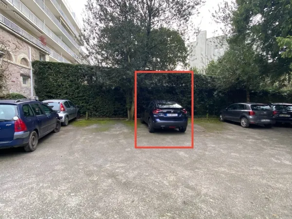 Loue place de parking sécurisée - Guist'hau / centre-ville - Nantes