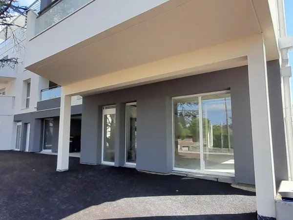 Local commercial 86 m²
