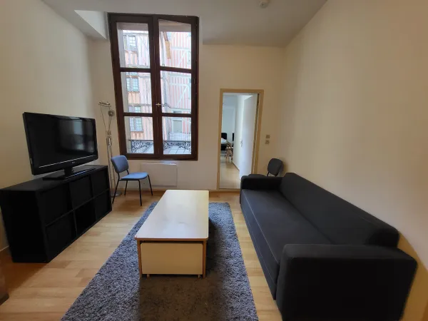 Loue appartement 93m² Troyes centre ville historique