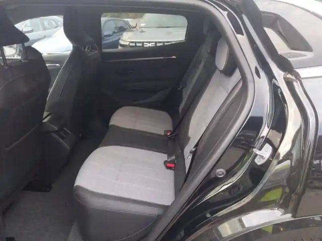 Renault Megane e-tech 220 ch autonomie confort gsr2 — photo 15