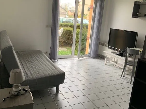 Studio meublé avec jardinet proche cinéma
