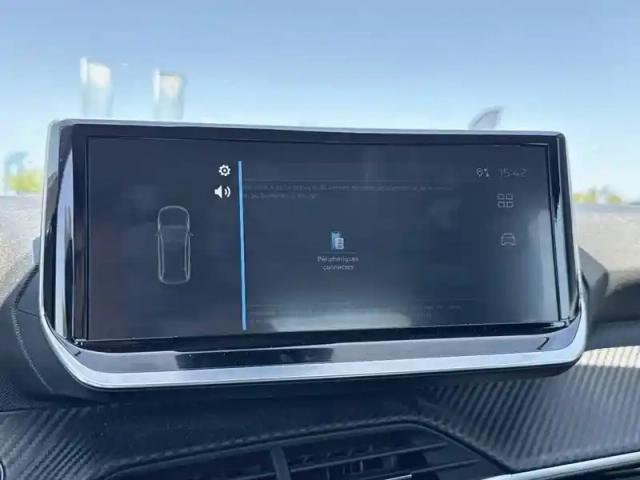Peugeot 208 puretech 100 s&amp;s bvm6 — photo 21