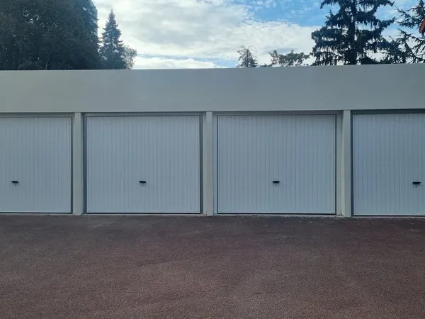 Loue Box Parking Secure
