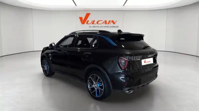 Lynk&Amp;Co 01 1.5 phev 261 ch dcth7 — photo 9