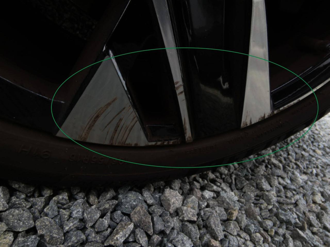 Peugeot 208 — photo 15