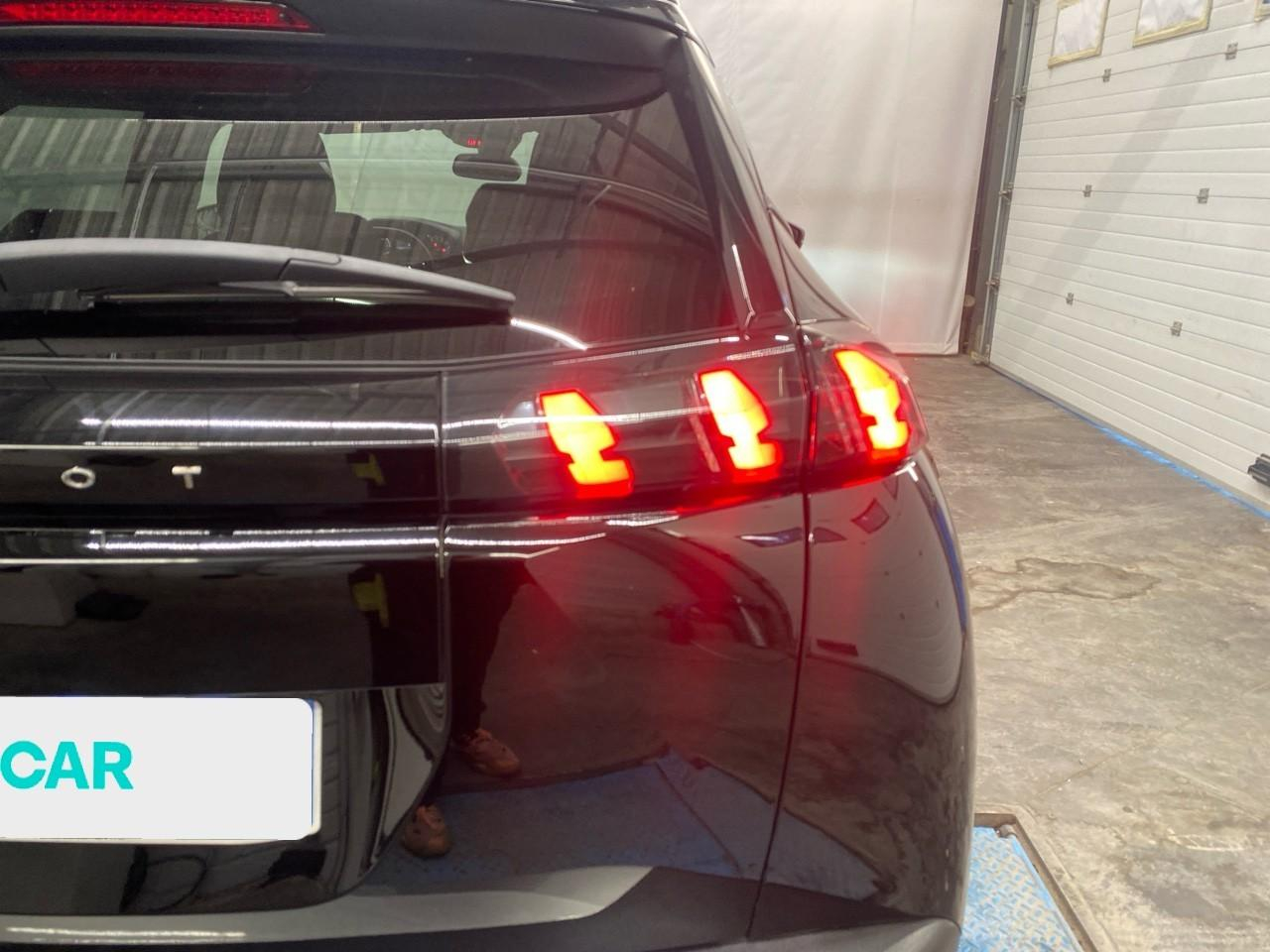 Peugeot 2008 puretech 130 s&s eat8 allure — photo 31