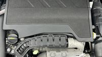 Peugeot 2008 1.2 PureTech 130ch S&S Allure Pack EAT8 — photo 20