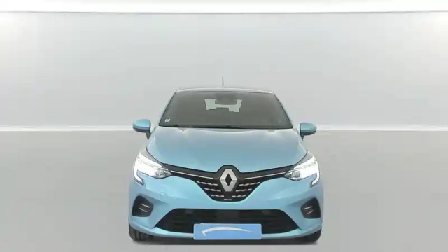 Renault Clio e-tech 140 - 21n — photo 16