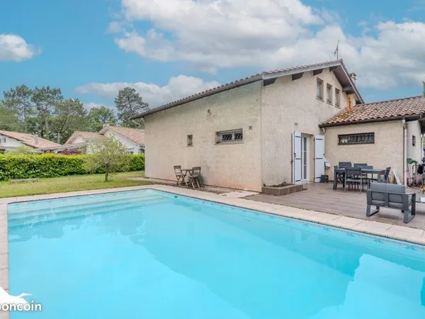Maison 6 pièces 120 m²