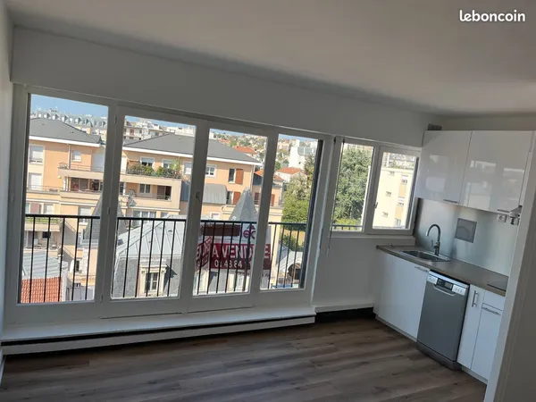 Studio lumineux à Choisy-Le-Roi