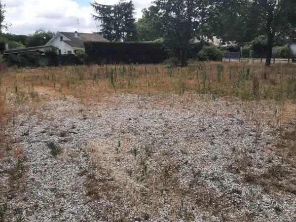 Terrain 690 m²
