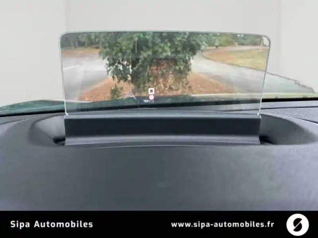 Citroën C4 e- 136 ch automatique — photo 17