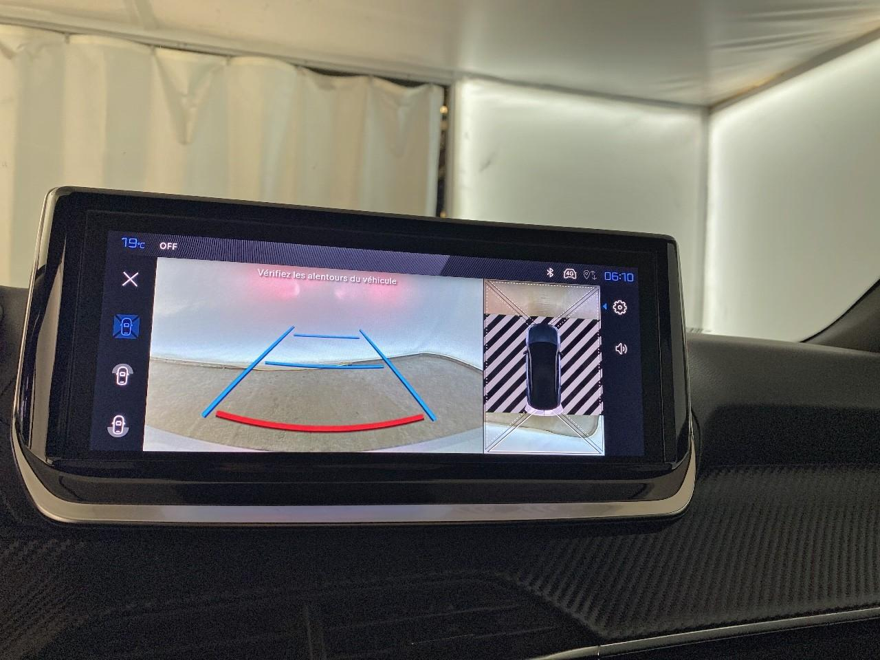 Peugeot 2008 hybrid 145 ch e-dcs6 allure — photo 17