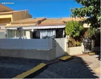 Maison bord de méditerranée