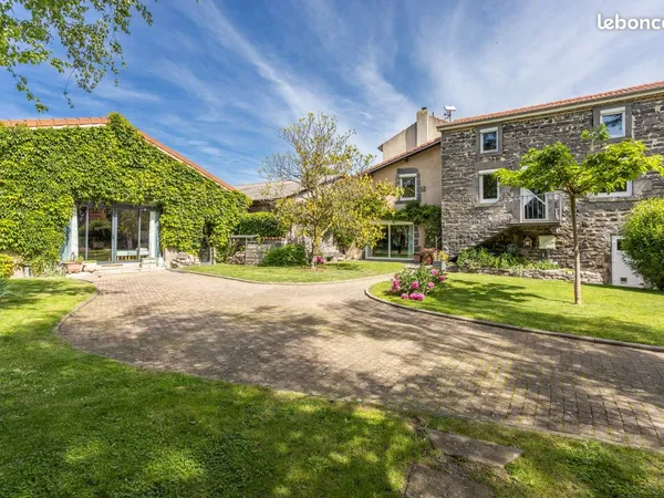 Maison 7 pièces 170 m²