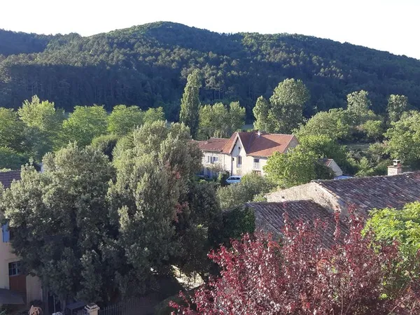 Maison de village proche Mirepoix, vue dégagée, 120 m2