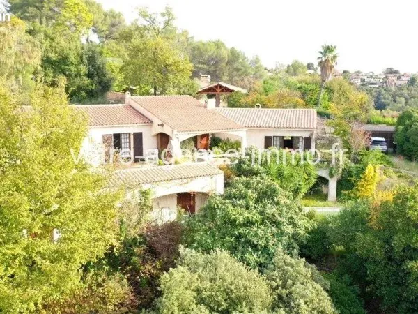 Maison 7 pièces 178 m²