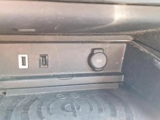 Citroën C5 Aircross hybrid 225ch shine pack e-eat8 — photo 15