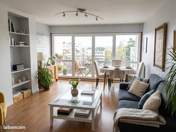 Appartement T3 lumineux 66 m² avec balcon - Noisy le Roi