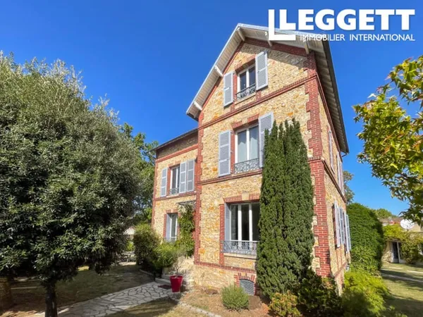 Maison de caractère indépendante, 7 pièces avec dépendance à vendre à 95250 Beauchamp, proche de la 