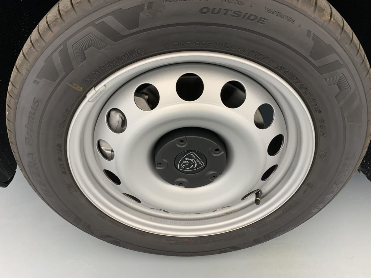 Peugeot Partner Fourgon — photo 19