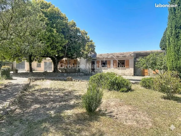 Maison 6 pièces 180 m²