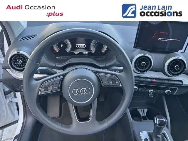 Audi Q2 35 tfsi 150 s tronic 7 — photo 12