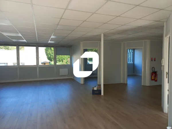 Bureaux 111 m²