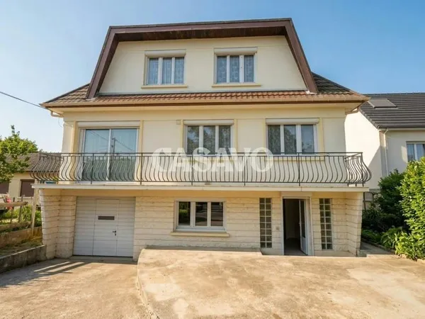 Vente Maison 7 pièces de 163m² - 77500 Chelles