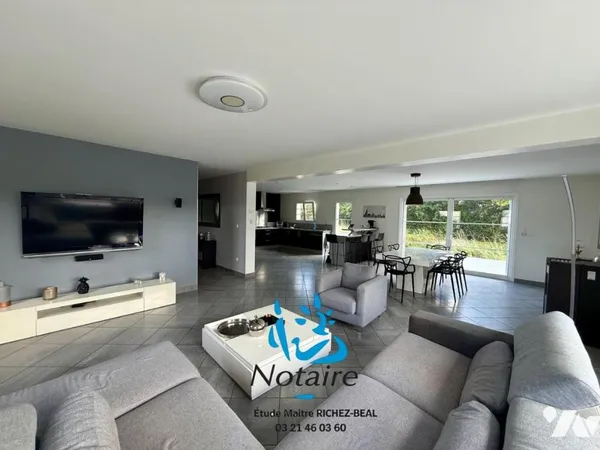 Maison 6 pièces 244 m²