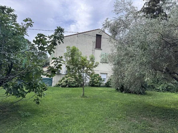 Immeuble 500 m²