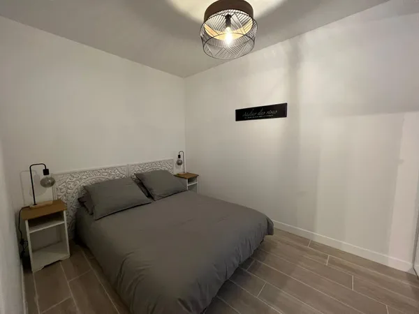 Appartement refait à neuf + combles à saisir