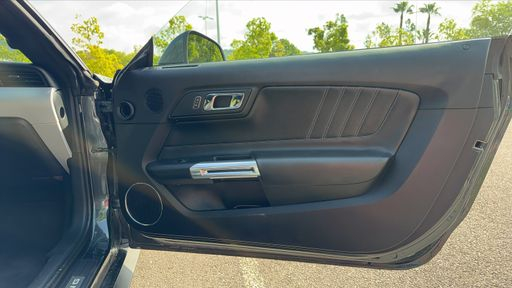 Ford Mustang Cabriolet 2.3 Ecoboost 317 - . – 2015 – 63092 km – Essence – Boîte Manuelle — photo 45