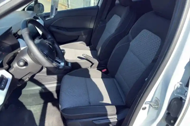 Renault Clio tce 90 — photo 10