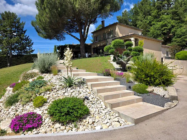 Maison 6 pièces 178 m²