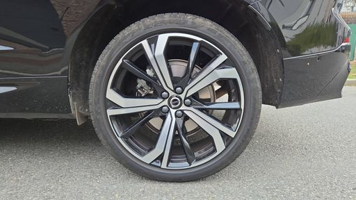 Volvo XC60 T6 Recharge 2.0 Ti 253 Plug in Hybrid 145 AWD Geartronic8 - Plus Style Dark – 2024 – 42063 km – Hybride rechargeable – Boîte Automatique — photo 45