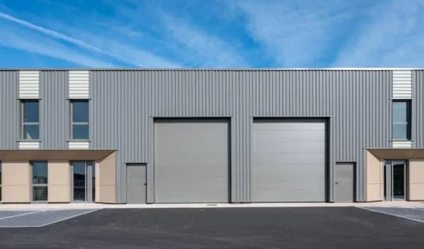 Local d'activité 2783 m²
