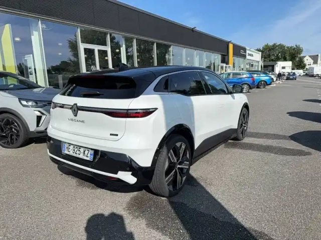 Renault Megane e-tech 220 ch autonomie confort gsr2 — photo 59